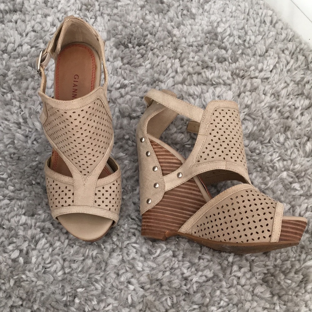 Gianni Bini wedges